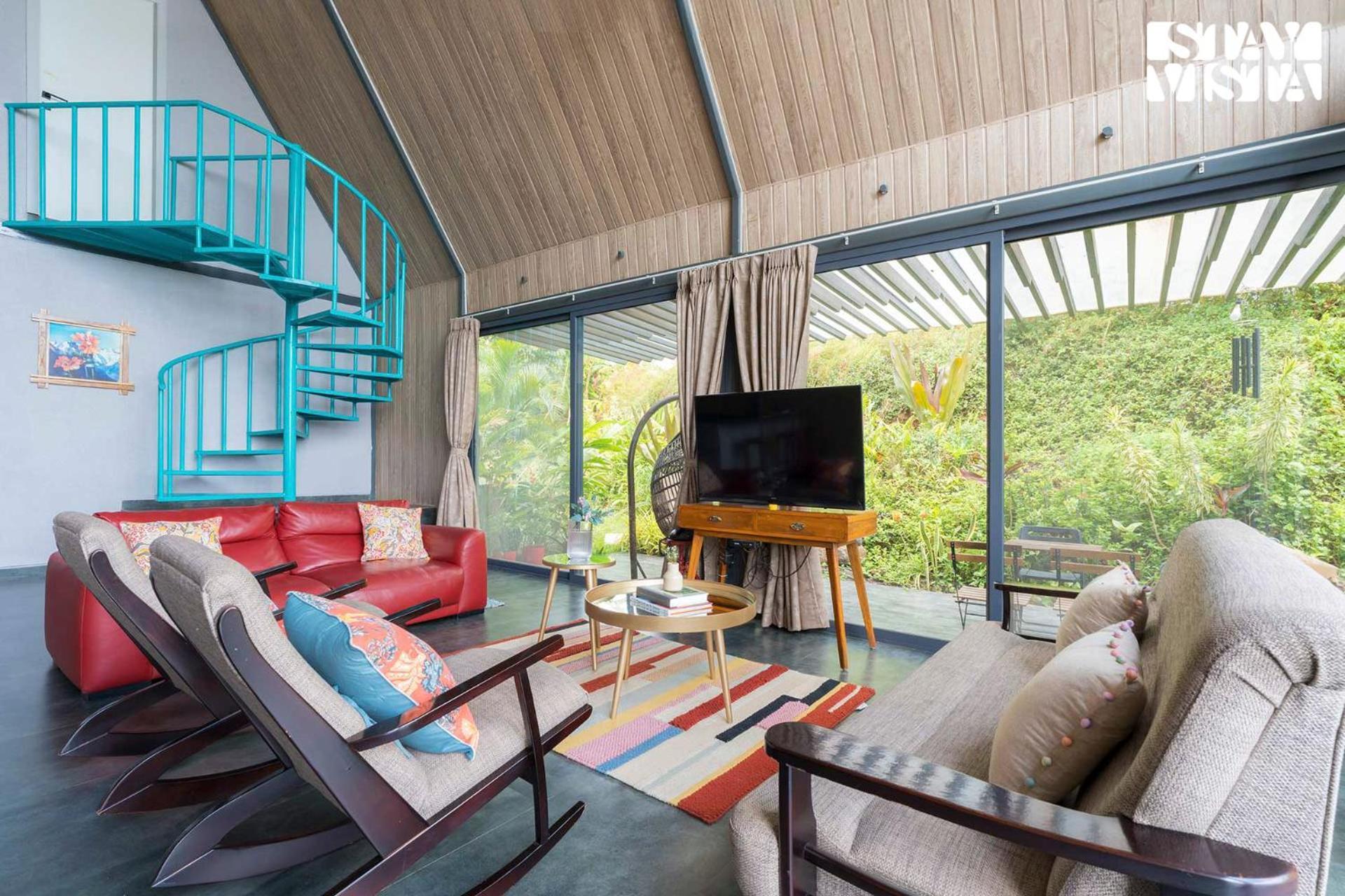 Stayvista'S Celeste Villa - Hill-View Retreat With Infinity Pool Нашик Екстериор снимка