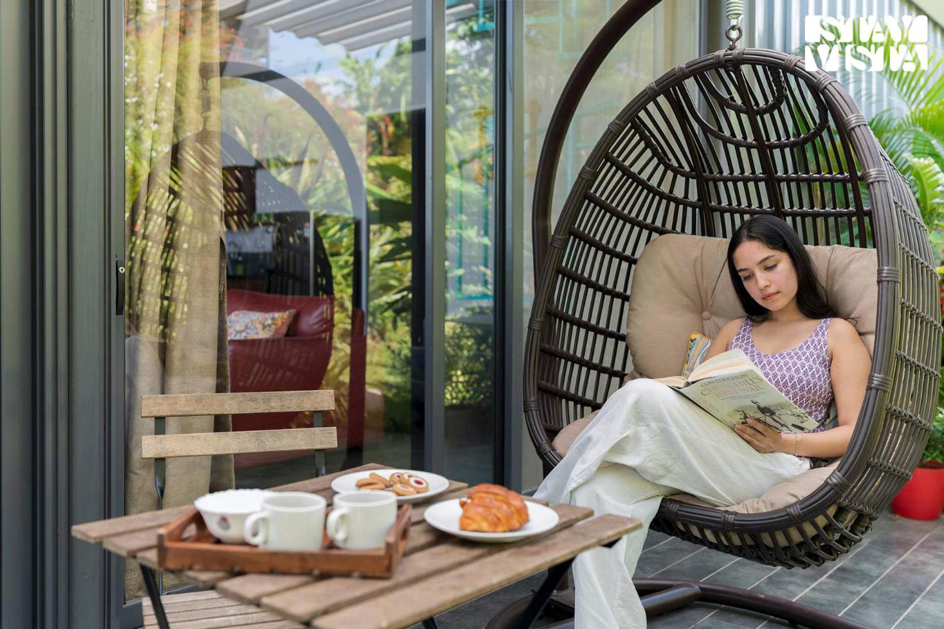 Stayvista'S Celeste Villa - Hill-View Retreat With Infinity Pool Нашик Екстериор снимка